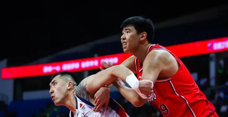 山东85-93广州4坏消息！内线被吊打，珀塞尔+高诗岩状态一塌糊涂